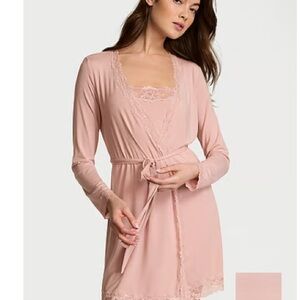 Victoria’s Secret  Pink Lace Trim Robe brand new